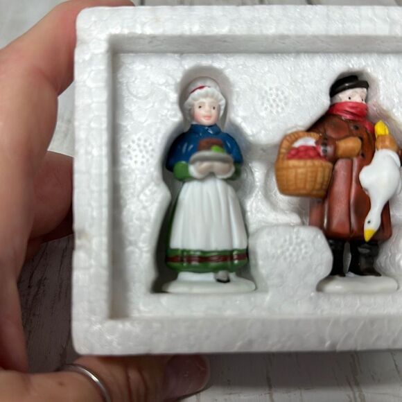 Department 56 Fezziwigs and Friends Set of 3 Mini Figurines ERROR - Picture 3 of 7